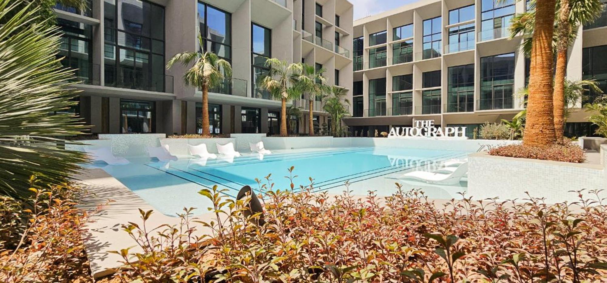 Modern By Czechin Jvc Prime Location Apartment