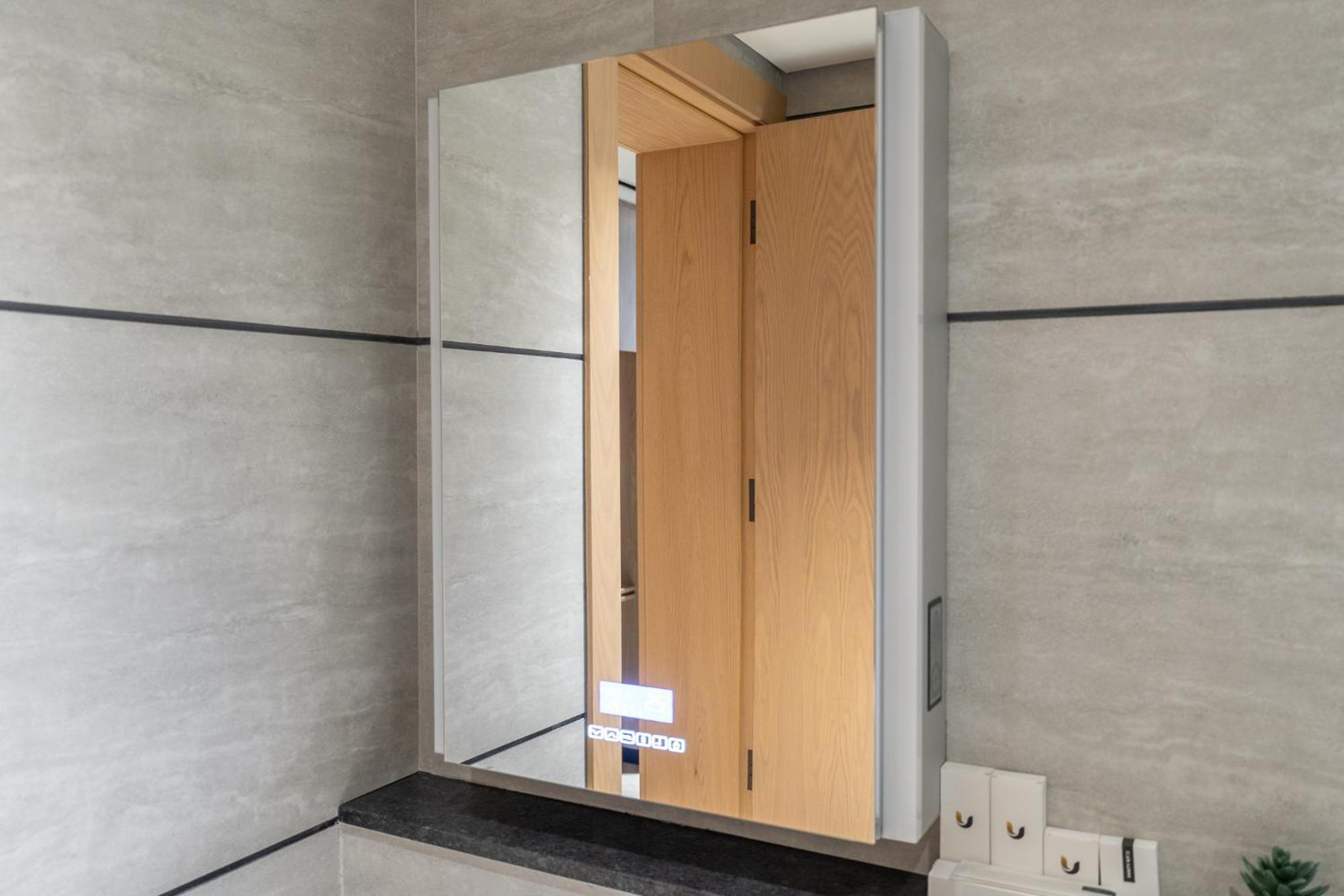 Modern By Czechin Jvc Prime Location Apartment *