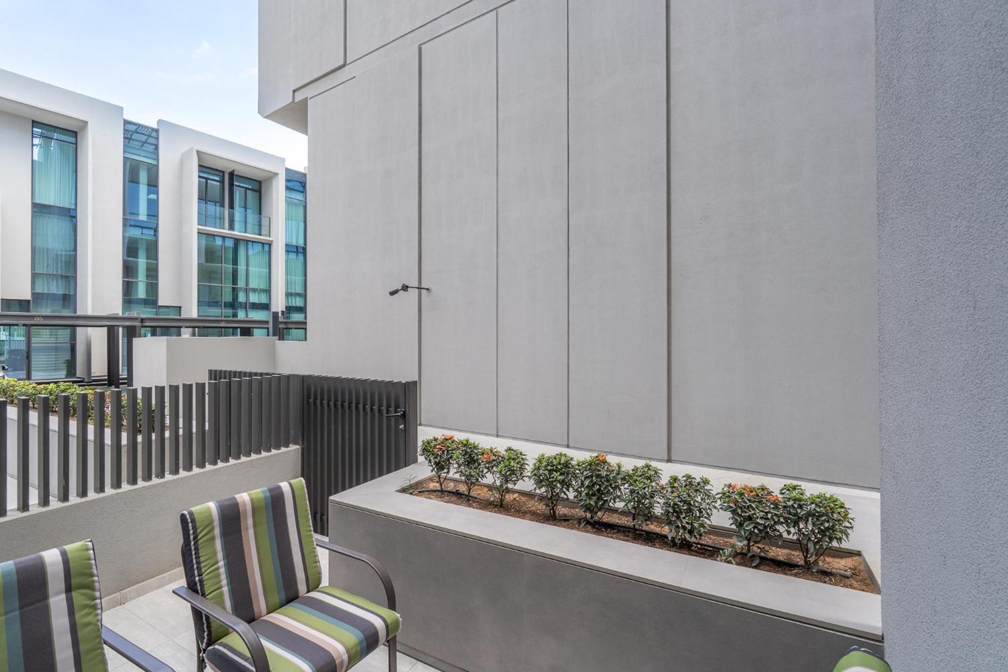 Apartment Modern By Czechin Jvc Prime Location Dubai